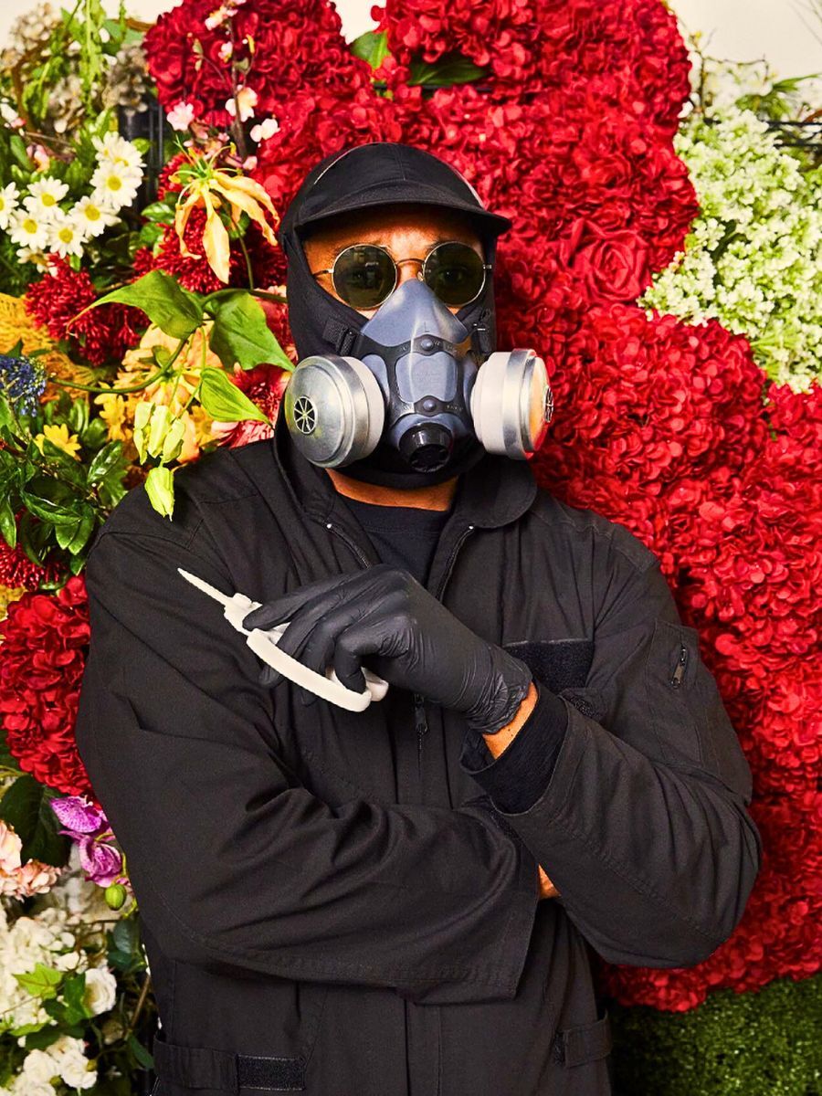 The-Mysterious-Mr-Flower-Fantastic